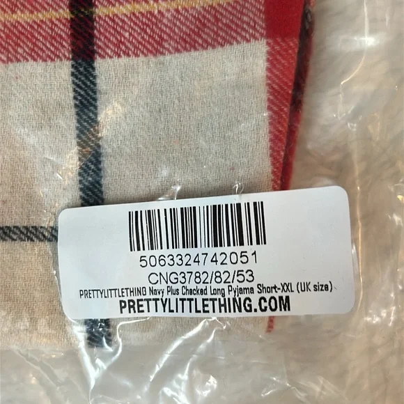 NWT Plaid Button-Up Sleepwear Set - Red and White 2XL - Picture 7 of 8